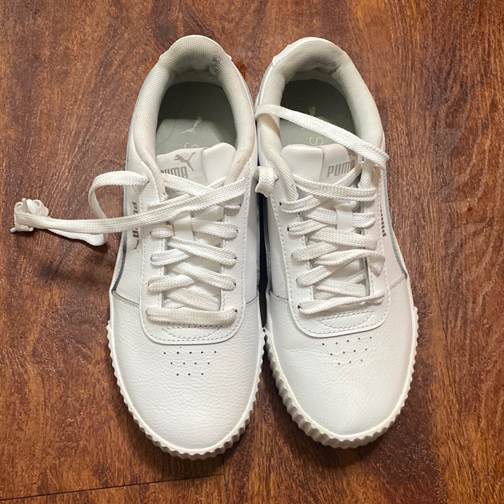 Puma carina women’s 6.5